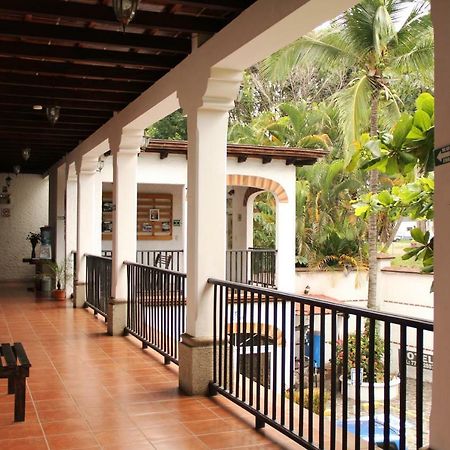 Casa Bourbon Hotel Retalhuleu Exterior photo
